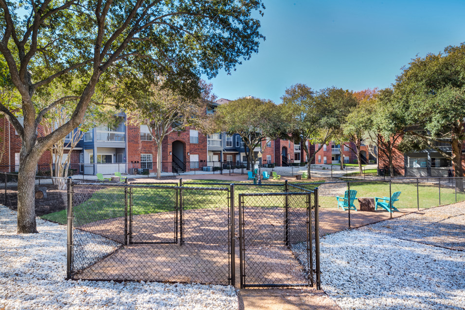 The Quarry Alamo Heights Apartments, 340 Treeline Park, San Antonio, TX